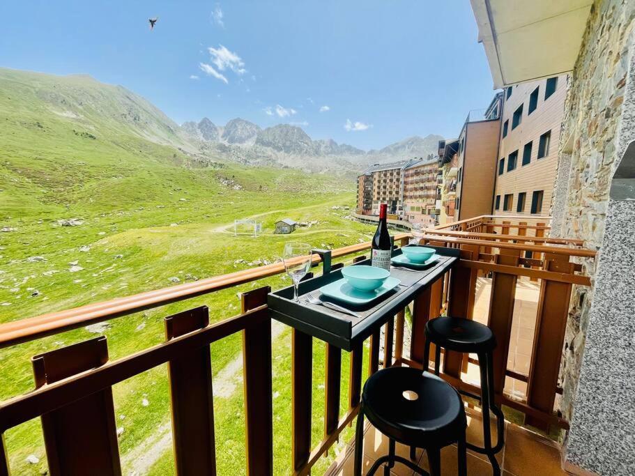 Apartament Estudio Pie De Pista-vistas-wiffi-netfli Hut 7353 El Pas de la Casa
